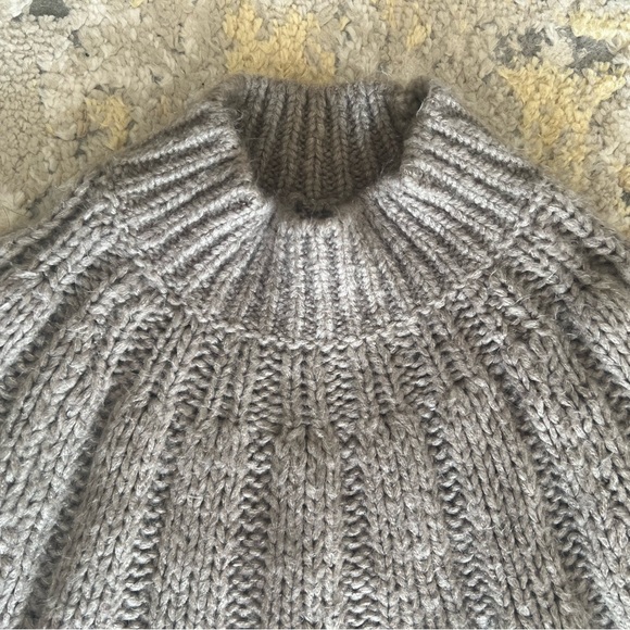 Abercrombie & Fitch Soft Taupe Balloon Sleeve Cable Knit Mock Neck Sweater - Picture 4 of 7